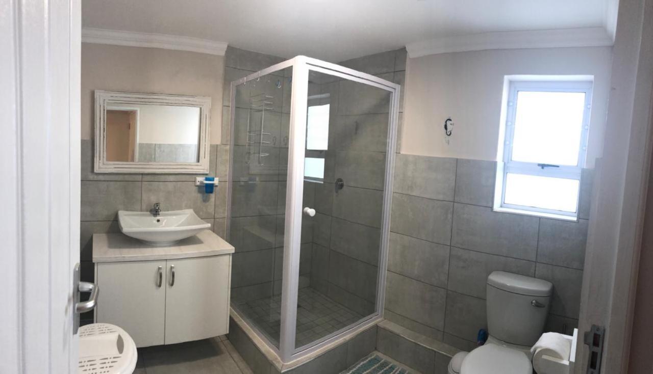 Seaside Place Struisbaai Exterior photo